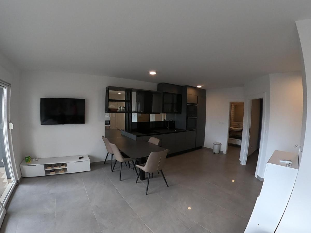 Villa Omazic Трогир Екстериор снимка